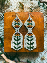 Load image into Gallery viewer, XL Flora Fringe