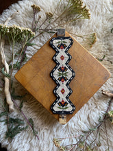 Load image into Gallery viewer, Classic Floral Cuff