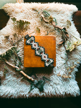 Load image into Gallery viewer, Classic Floral Cuff