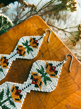 Load image into Gallery viewer, XL Flora Fringe