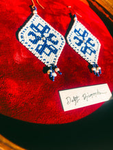 Load image into Gallery viewer, Delft Floral Diamonds
