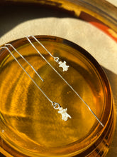 Load image into Gallery viewer, Rattlesnake Vertebrae Threaders
